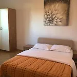 4-bedrooms With Private Pool ! *