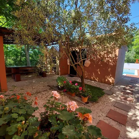 4-bedrooms With Private Pool ! Appartamento *