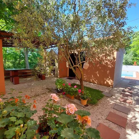 4-bedrooms With Private Pool ! Apartmán Privlaka (Zadar)