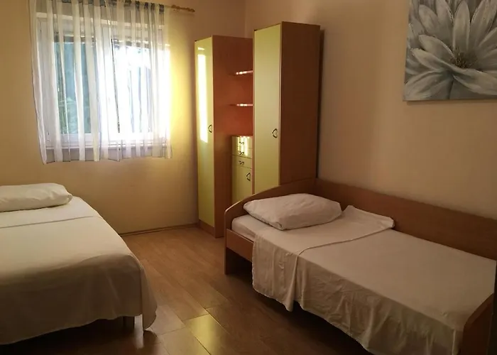 Apartmán 4-bedrooms With Private Pool ! Privlaka (Zadar)
