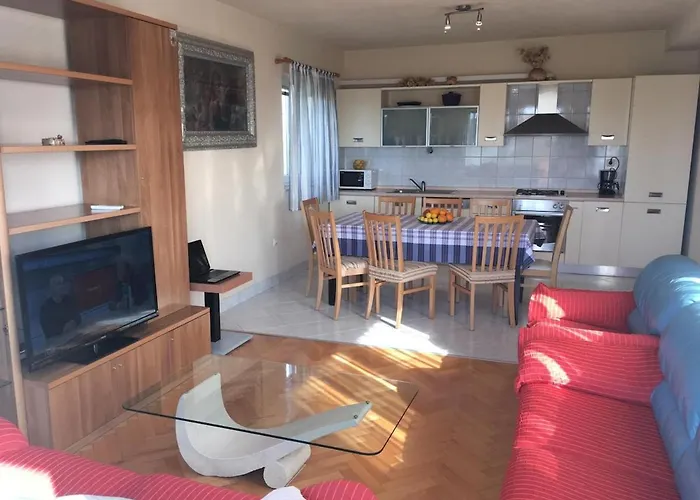 Apartmán 4-bedrooms With Private Pool !