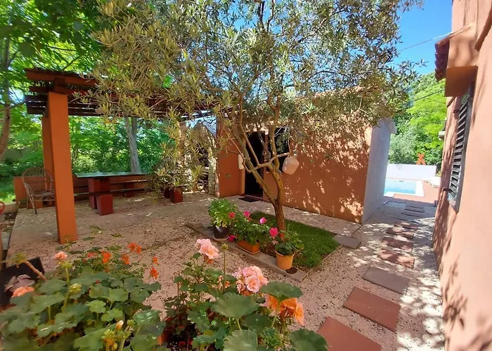 4-bedrooms With Private Pool ! Apartmán Privlaka (Zadar)