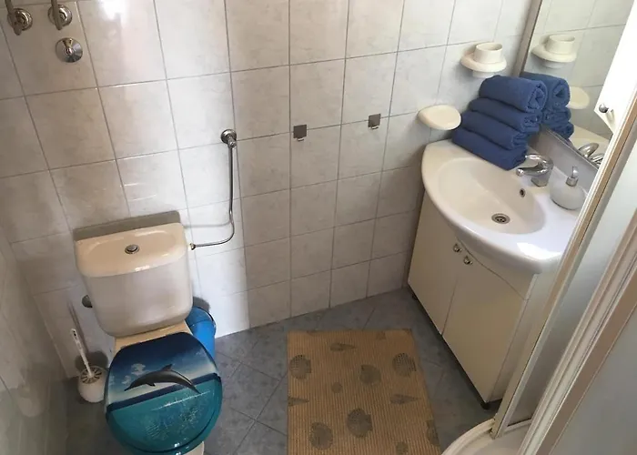 4-bedrooms With Private Pool !